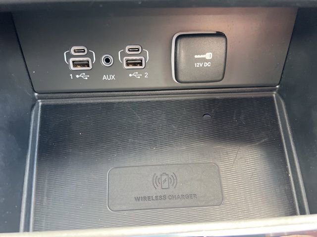 Used 2025 Jeep Grand Cherokee L Altitude AWD/4WD image 14