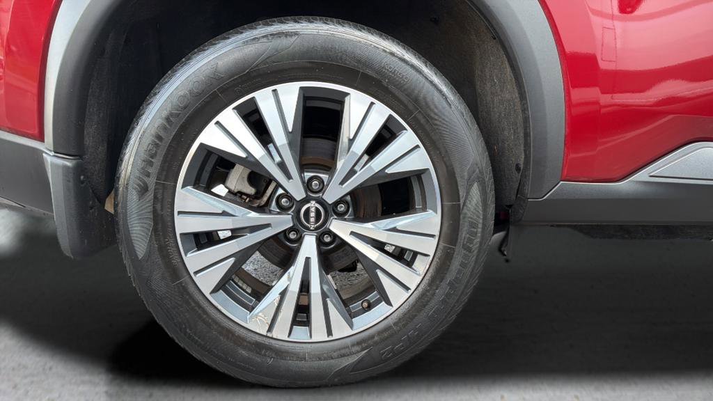 Certified 2023 Nissan Rogue SV w/ SV Premium B Package image 13
