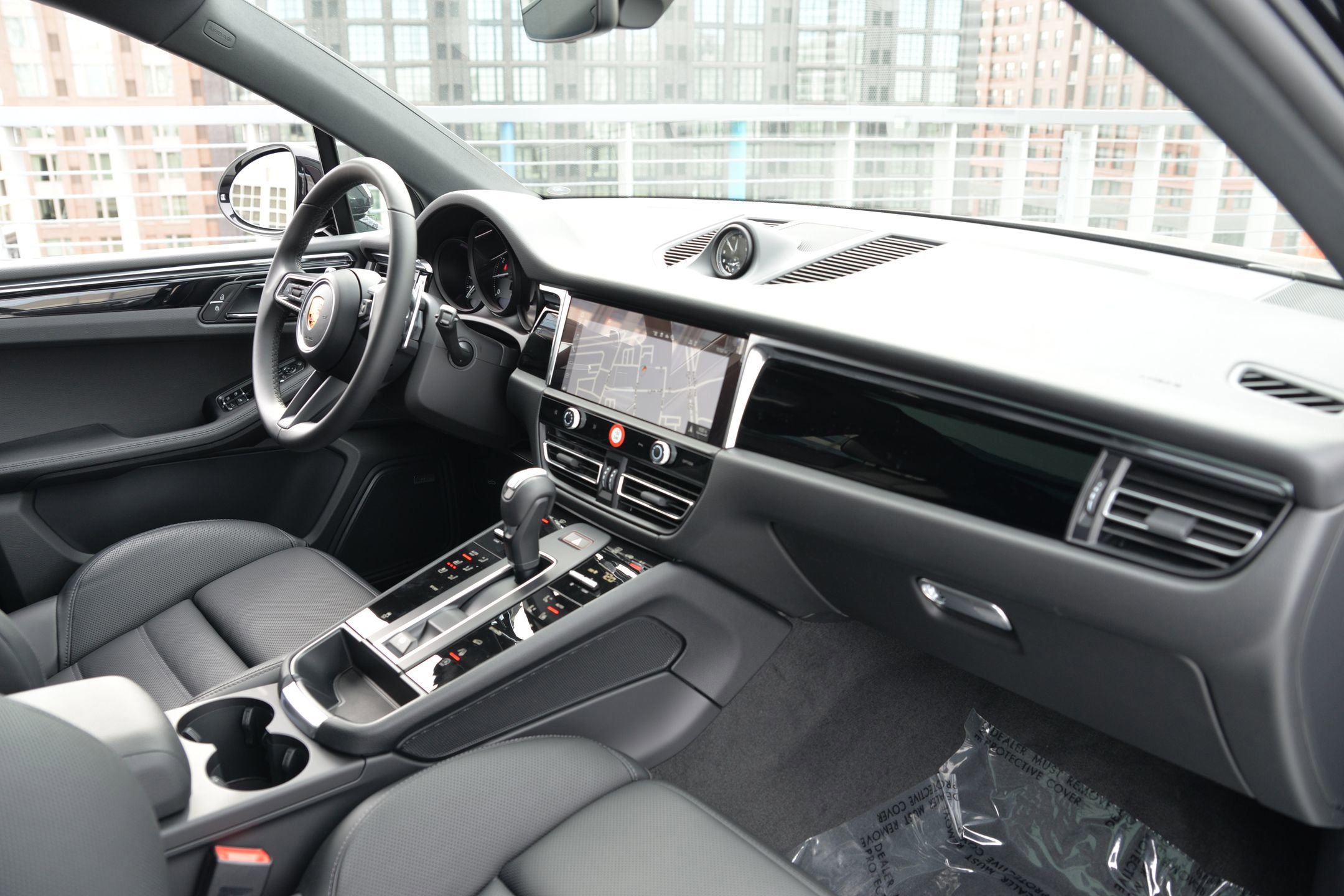 New 2026 Porsche Macan image 24