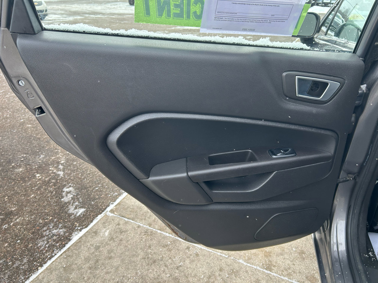 Used 2014 Ford Fiesta SE image 13