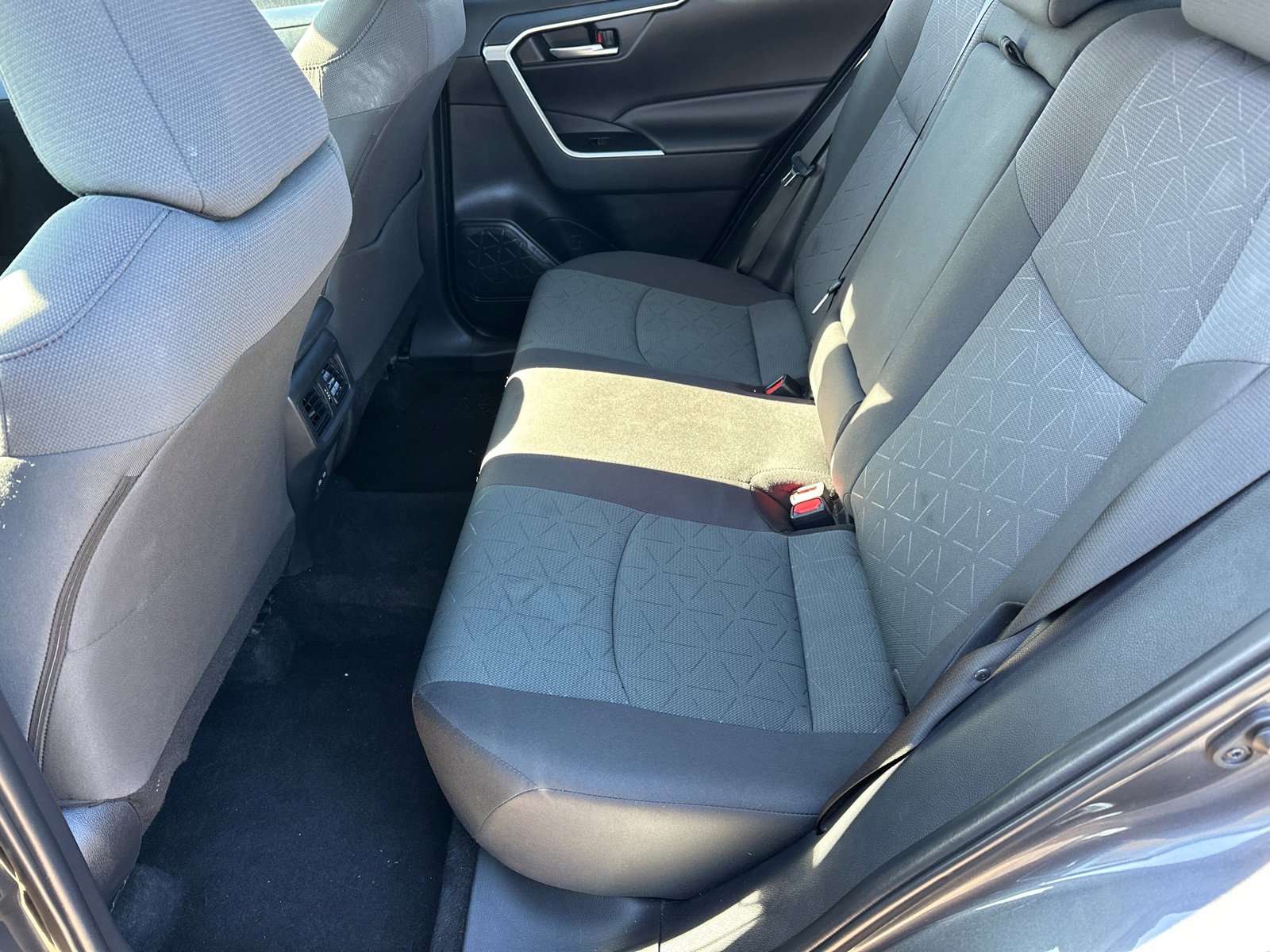 Used 2023 Toyota RAV4 XLE image 20