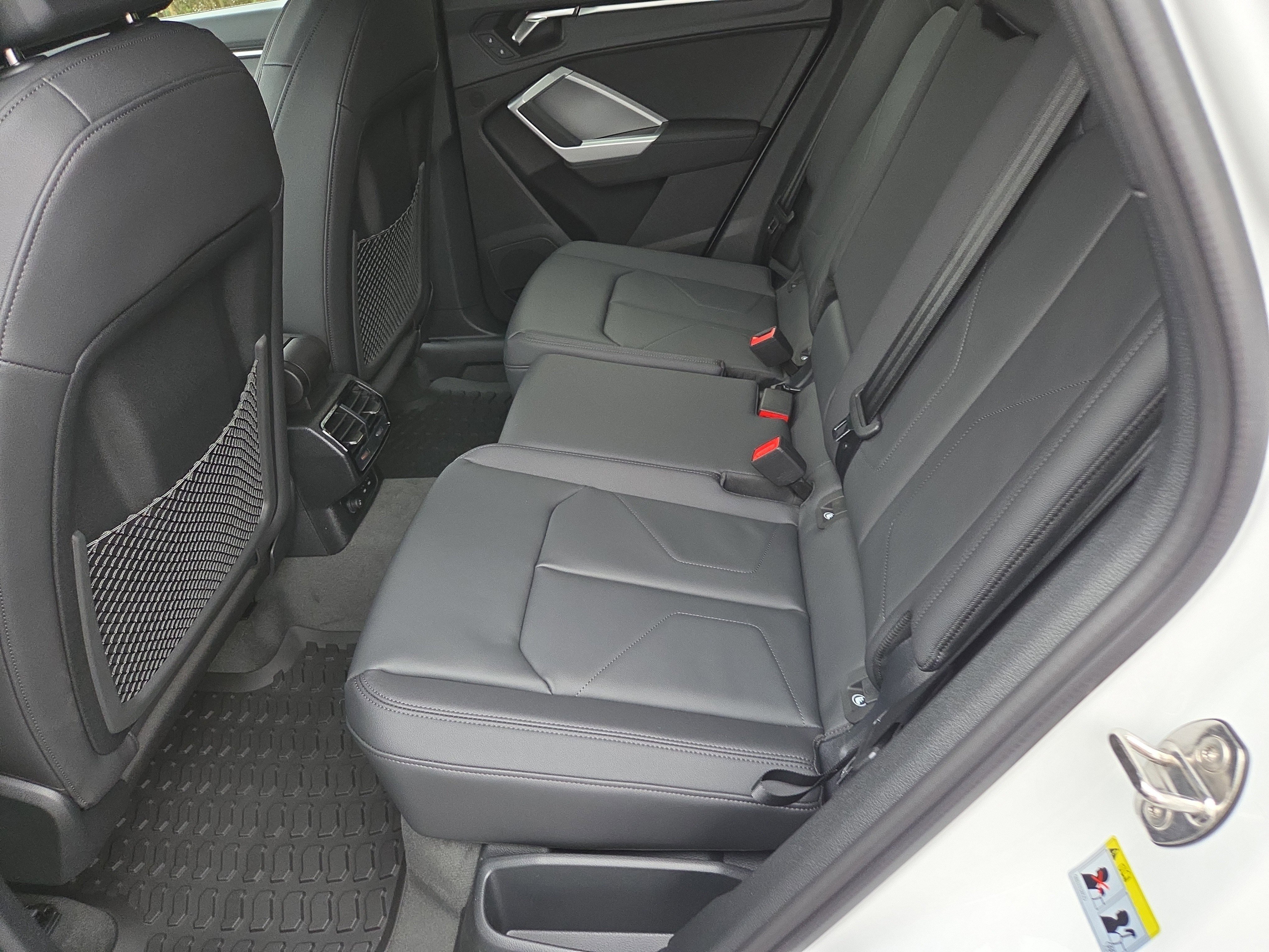 New 2025 Audi Q3 2.0T Premium image 6