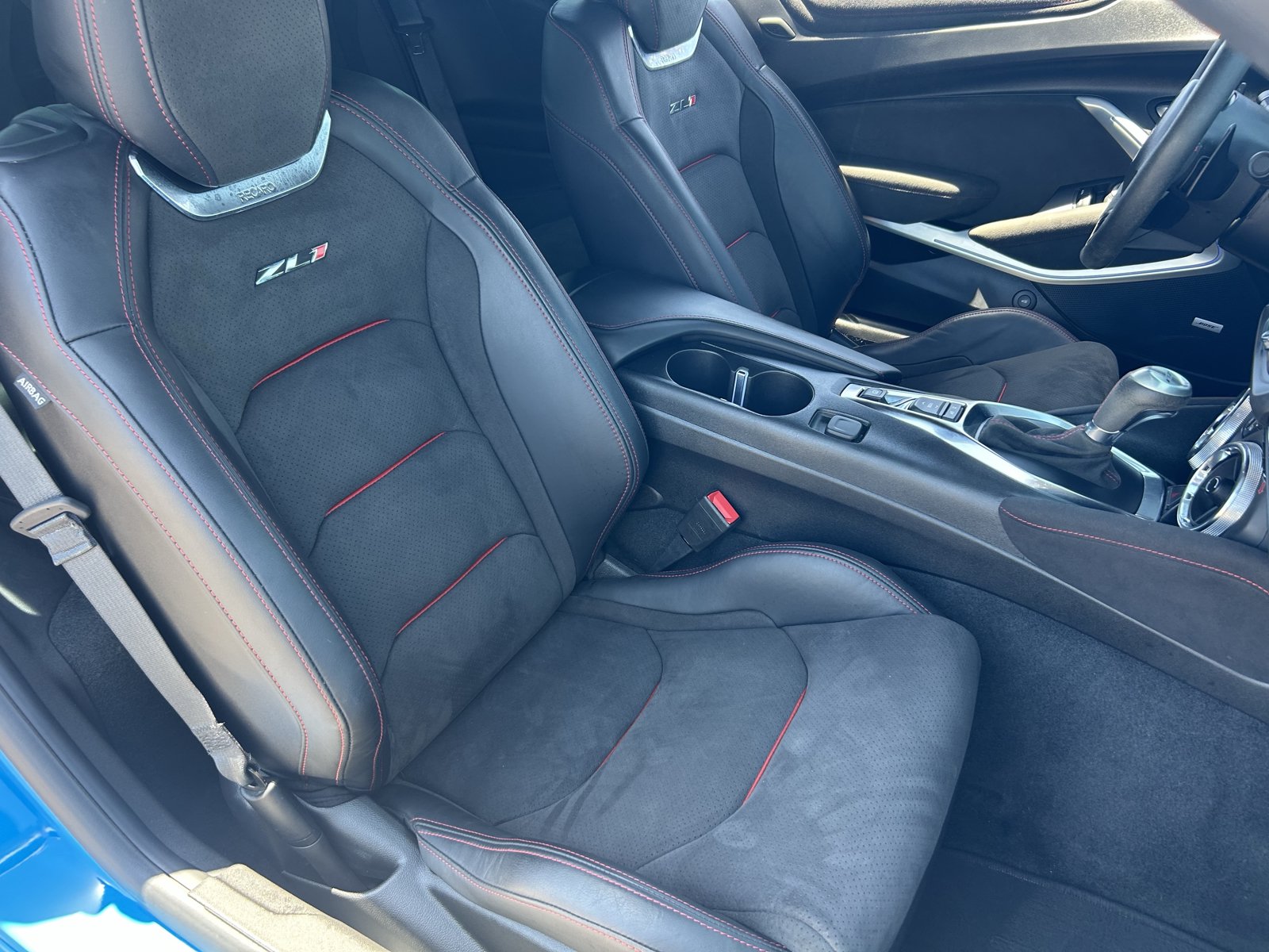 Used 2022 Chevrolet Camaro ZL1 RWD image 11