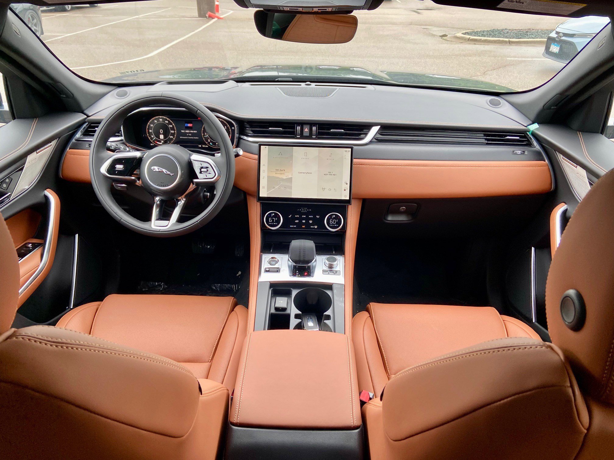 New 2026 Jaguar F-PACE R-Dynamic S image 4