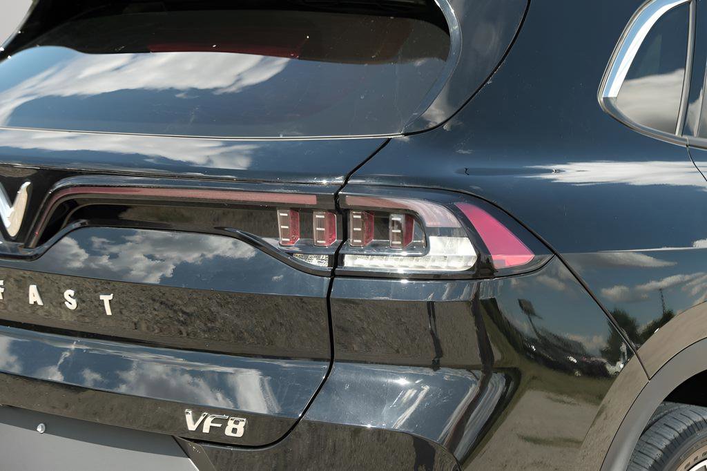 New 2025 VinFast VF 8 Plus image 30