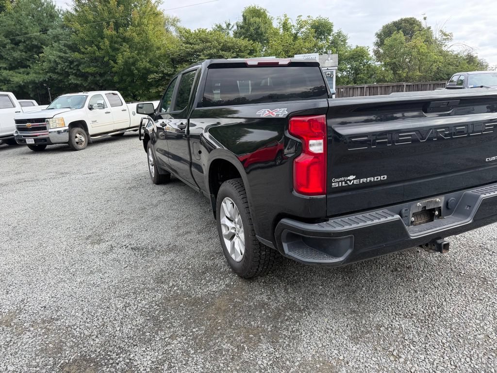 Used 2022 Chevrolet Silverado 1500 Custom AWD/4WD image 5