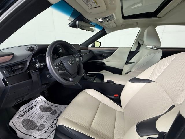 Certified 2025 Lexus ES 300h 300h w/ Premium Package image 5