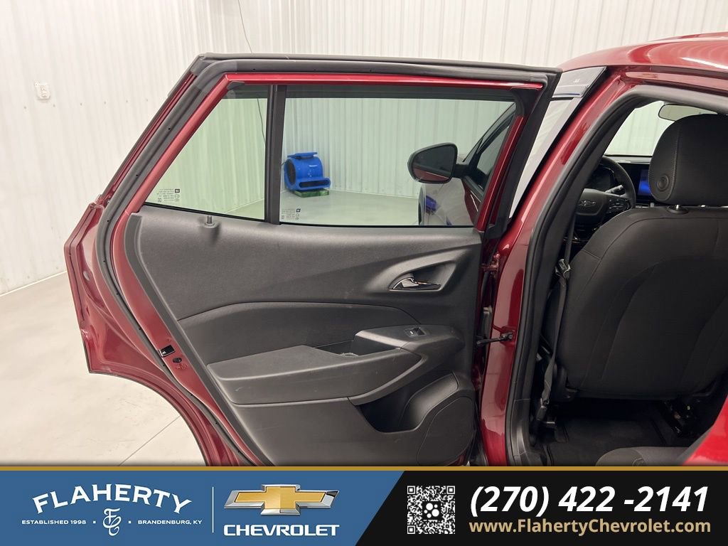 Used 2024 Chevrolet Trax RS w/ Driver Confidence Package FWD image 10