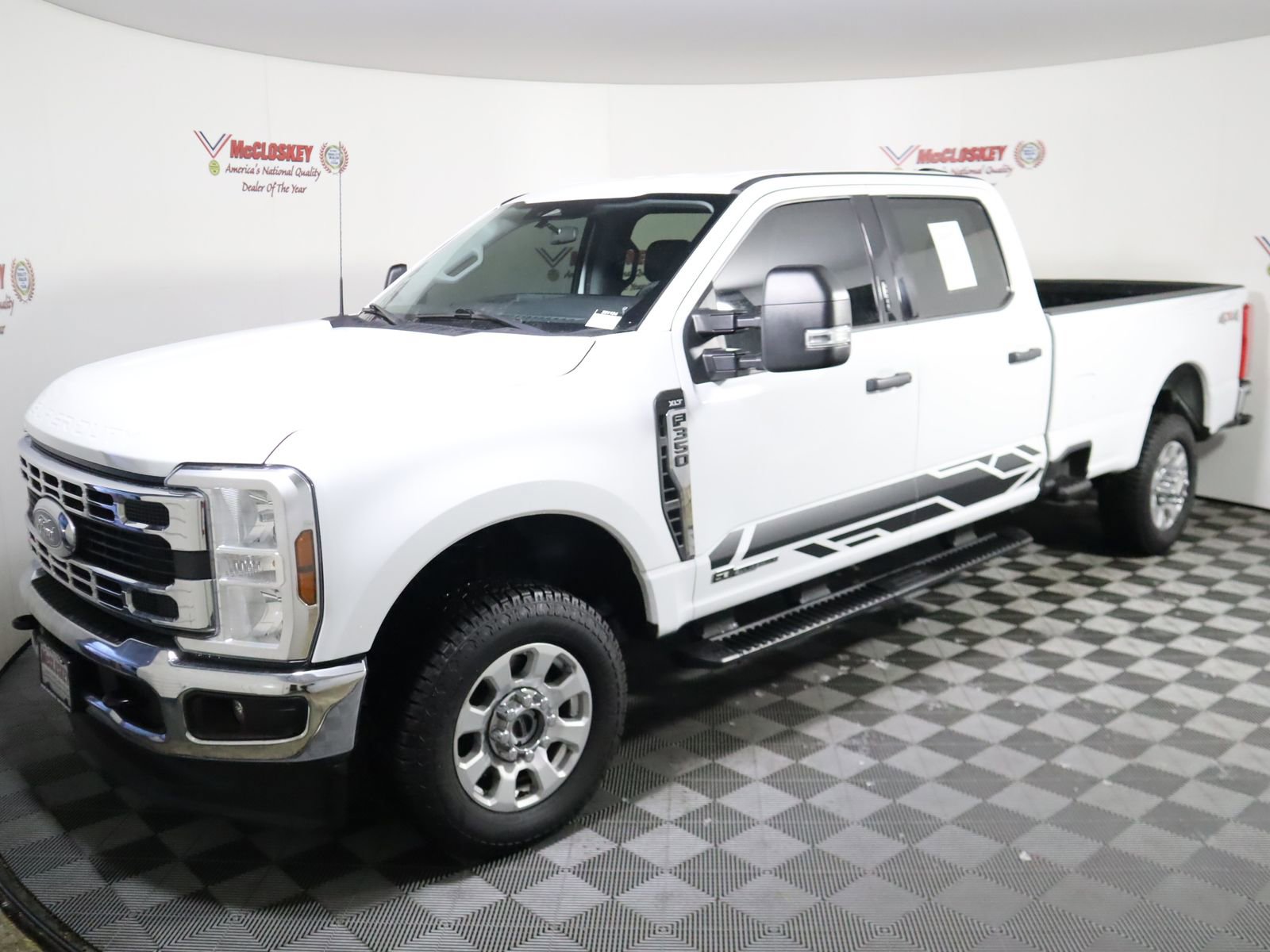 Used 2024 Ford F350 XLT image 13