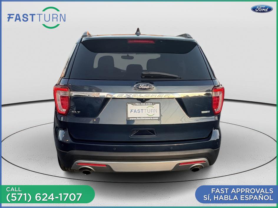 Used 2017 Ford Explorer XLT w/ Equipment Group 202A image 10