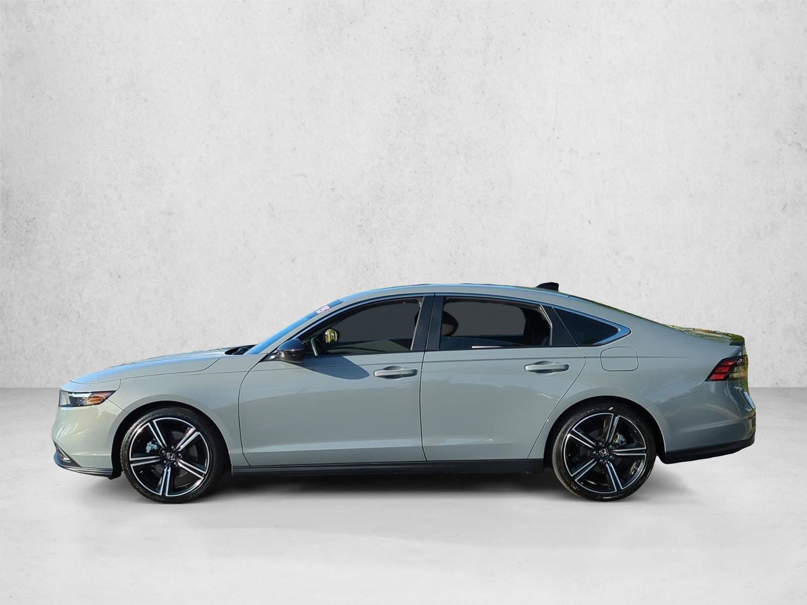 Certified 2025 Honda Accord Sport image 9