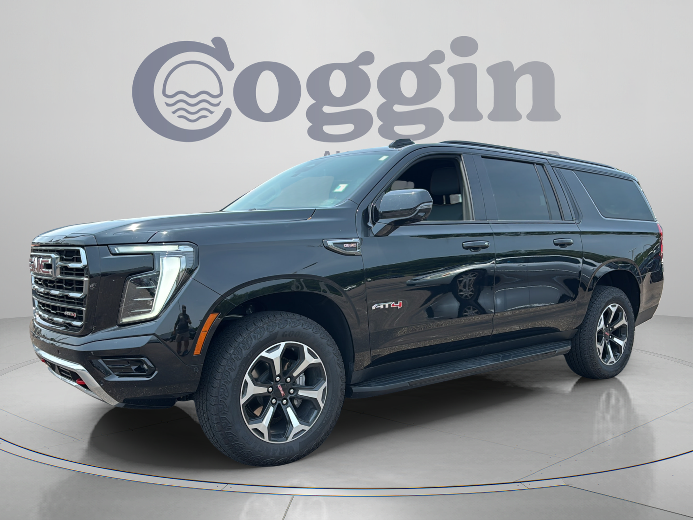 Used 2025 GMC Yukon XL AT4 AWD/4WD video 1