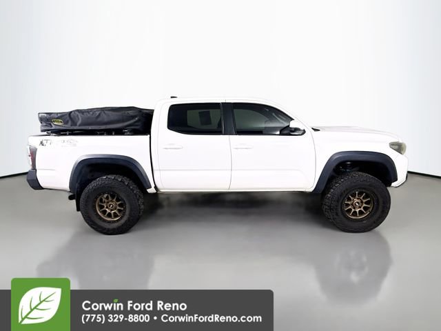 Used 2018 Toyota Tacoma TRD Off-Road w/ Technology Package image 8