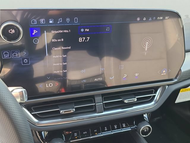 New 2026 Chevrolet Equinox EV LT w/ LPO, Blackout Package FWD image 31