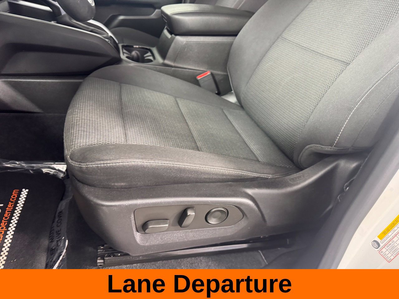 Used 2023 Chevrolet Colorado LT w/ LT Convenience Package II AWD/4WD image 14