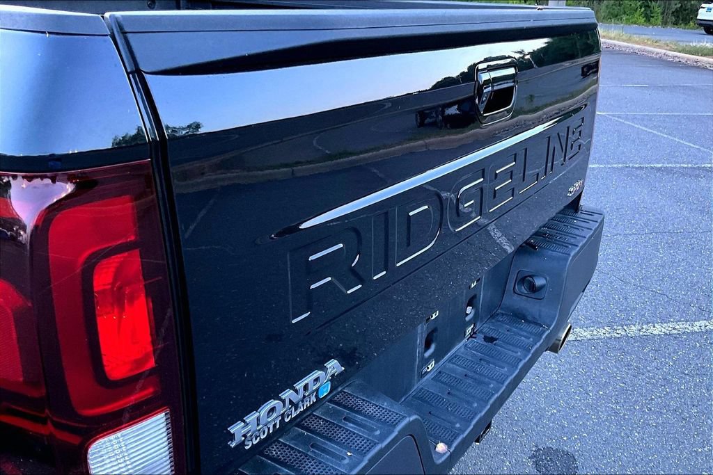 Used 2025 Honda Ridgeline Sport image 24
