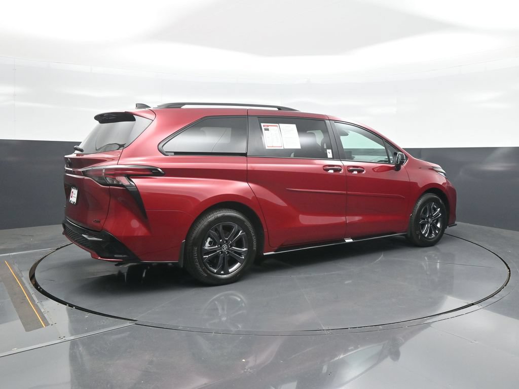 Certified 2026 Toyota Sienna XSE AWD/4WD image 7
