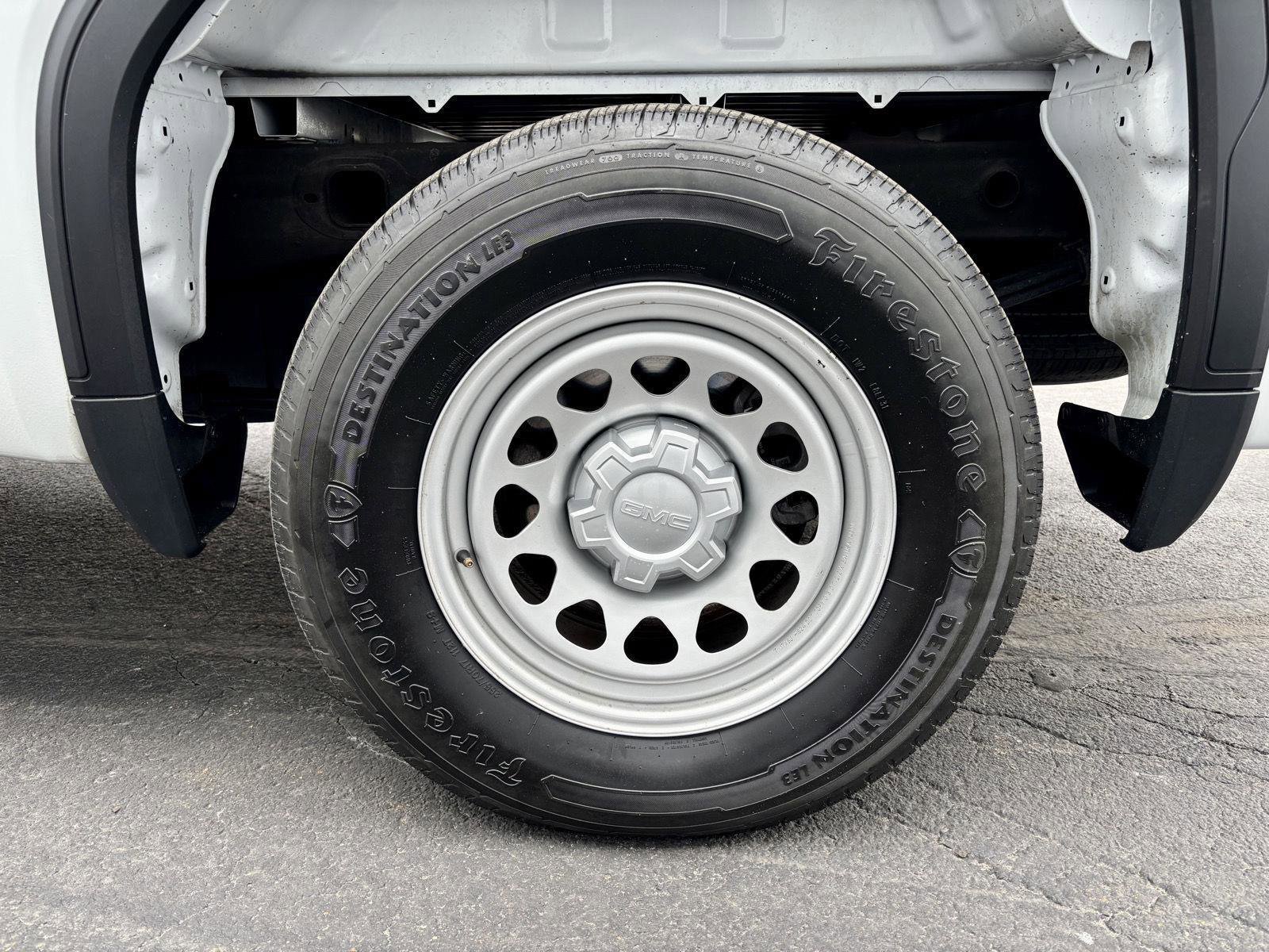 Used 2022 GMC Sierra 1500 Pro w/ Pro Value Package RWD image 21