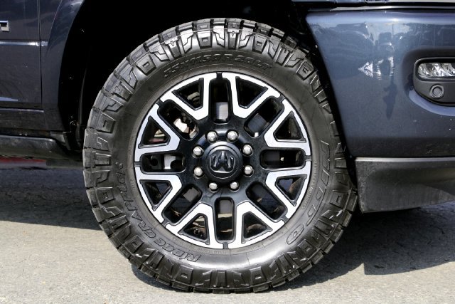 Used 2025 RAM 2500 Limited AWD/4WD image 3