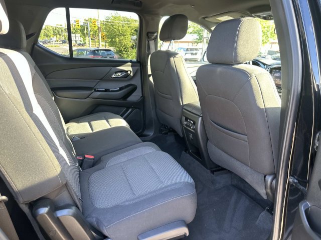 Used 2023 Chevrolet Traverse LT AWD/4WD image 12