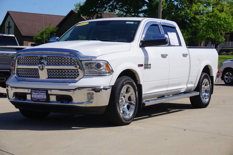 Used 2017 RAM 1500 Laramie w/ Convenience Group AWD/4WD image 7