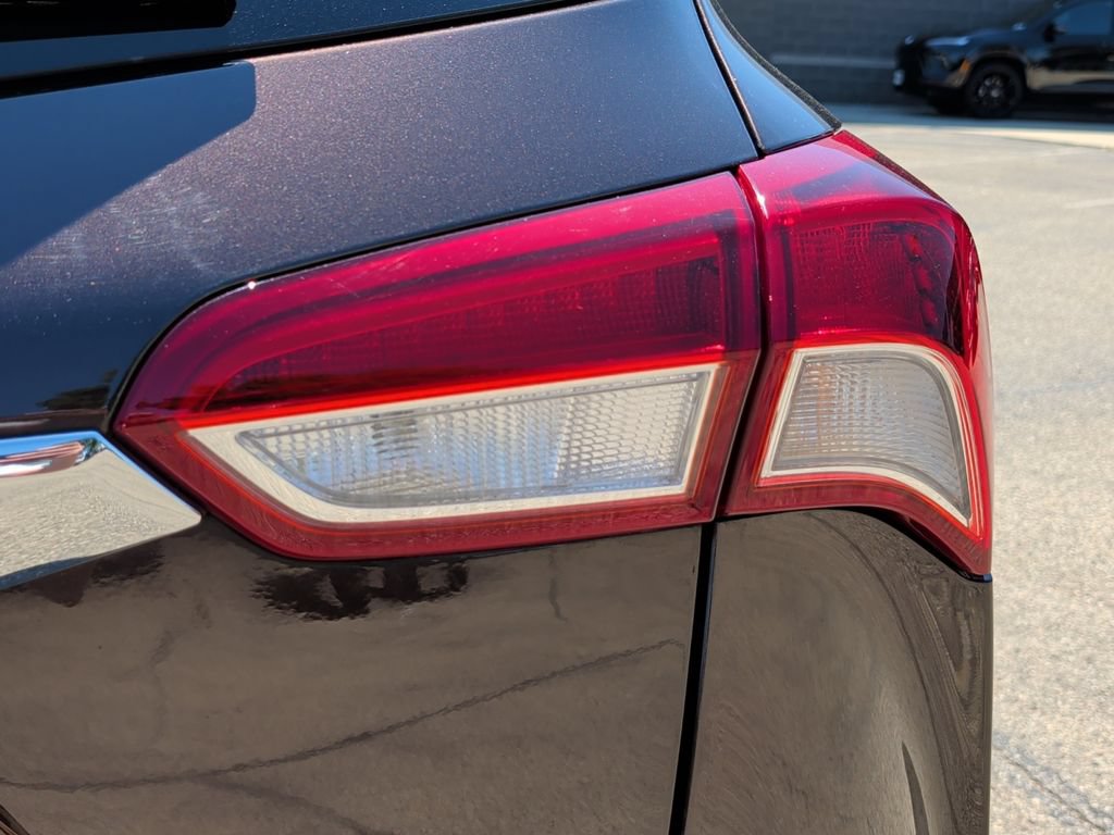 Used 2020 Buick Envision Essence AWD/4WD image 43