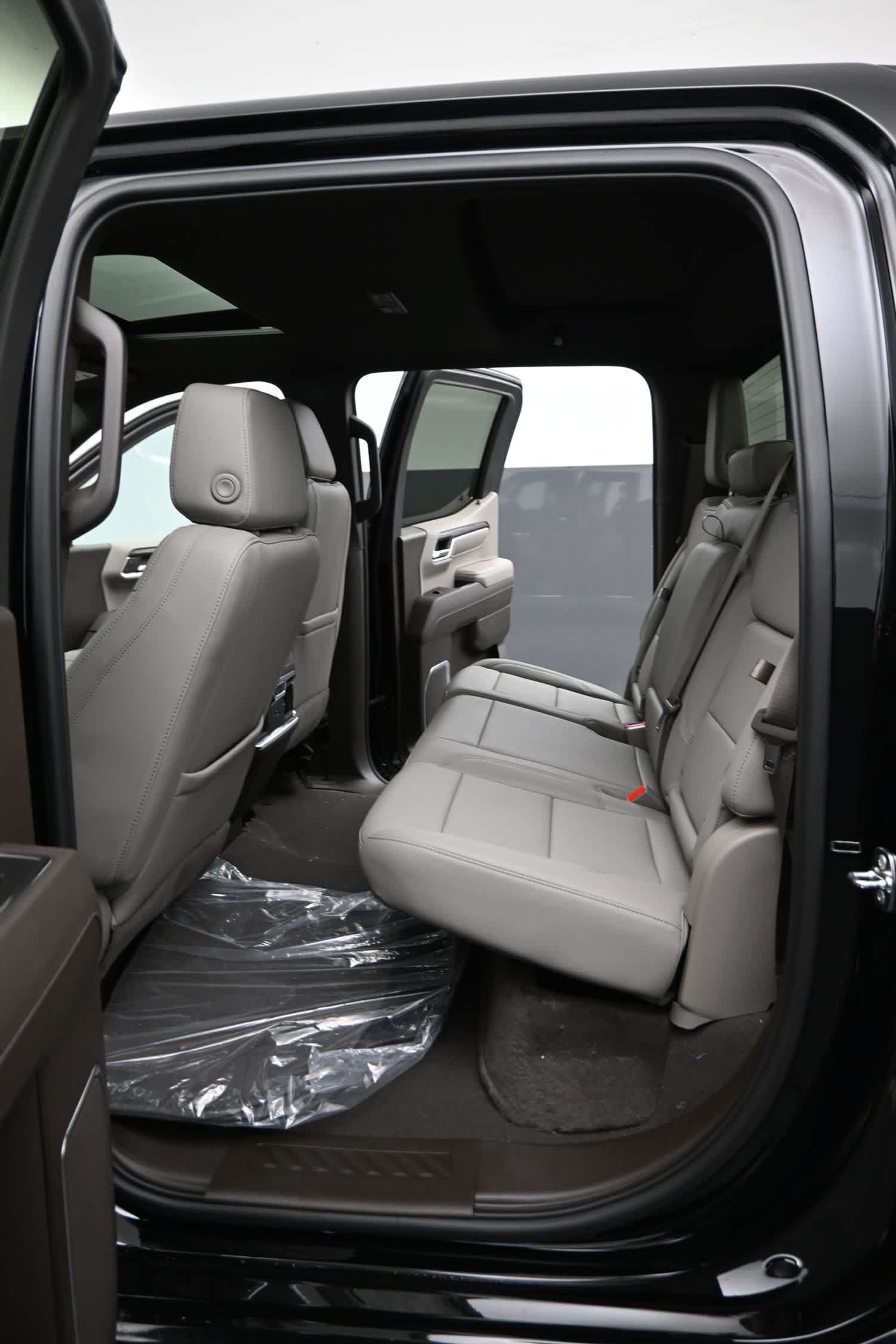 New 2026 GMC Sierra 1500 SLT w/ SLT Premium Plus Package AWD/4WD image 18