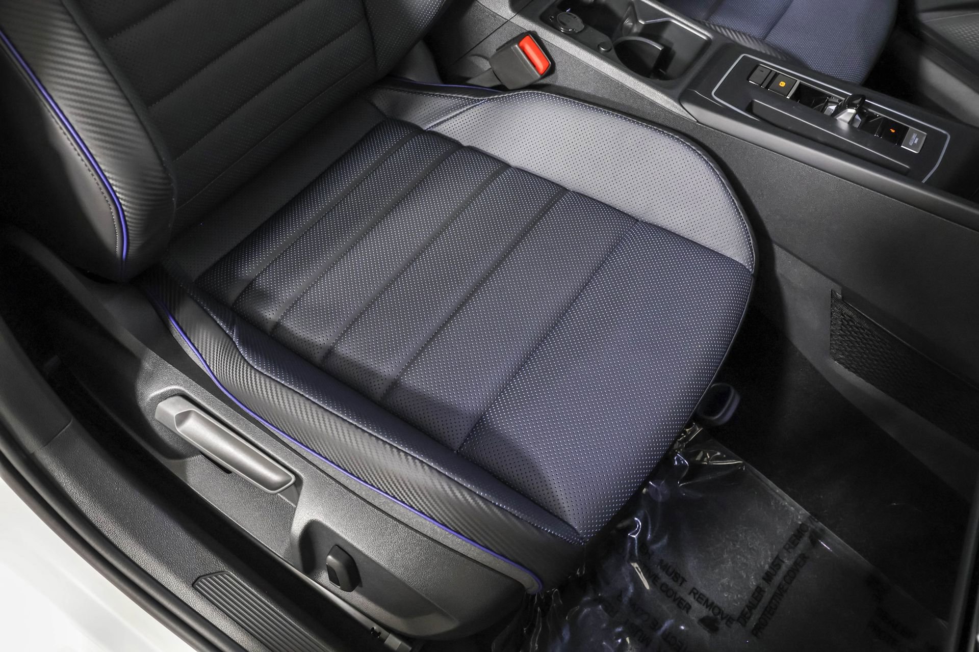 Used 2022 Volkswagen Golf R AWD/4WD image 47