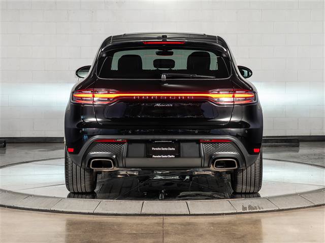 Certified 2026 Porsche Macan AWD/4WD image 10