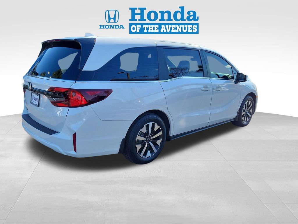 Certified 2026 Honda Odyssey EX-L image 4