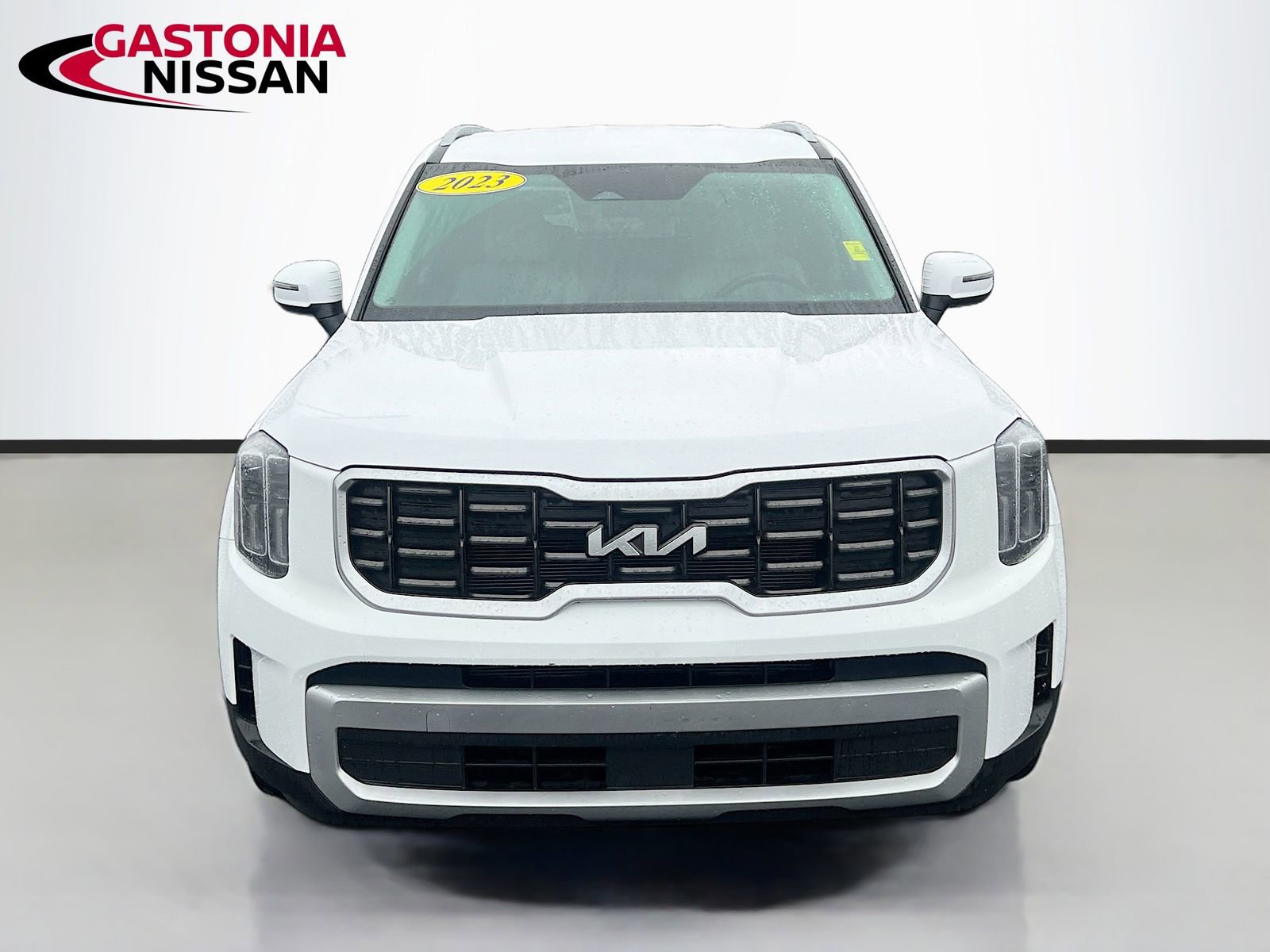 Used 2023 Kia Telluride S image 2
