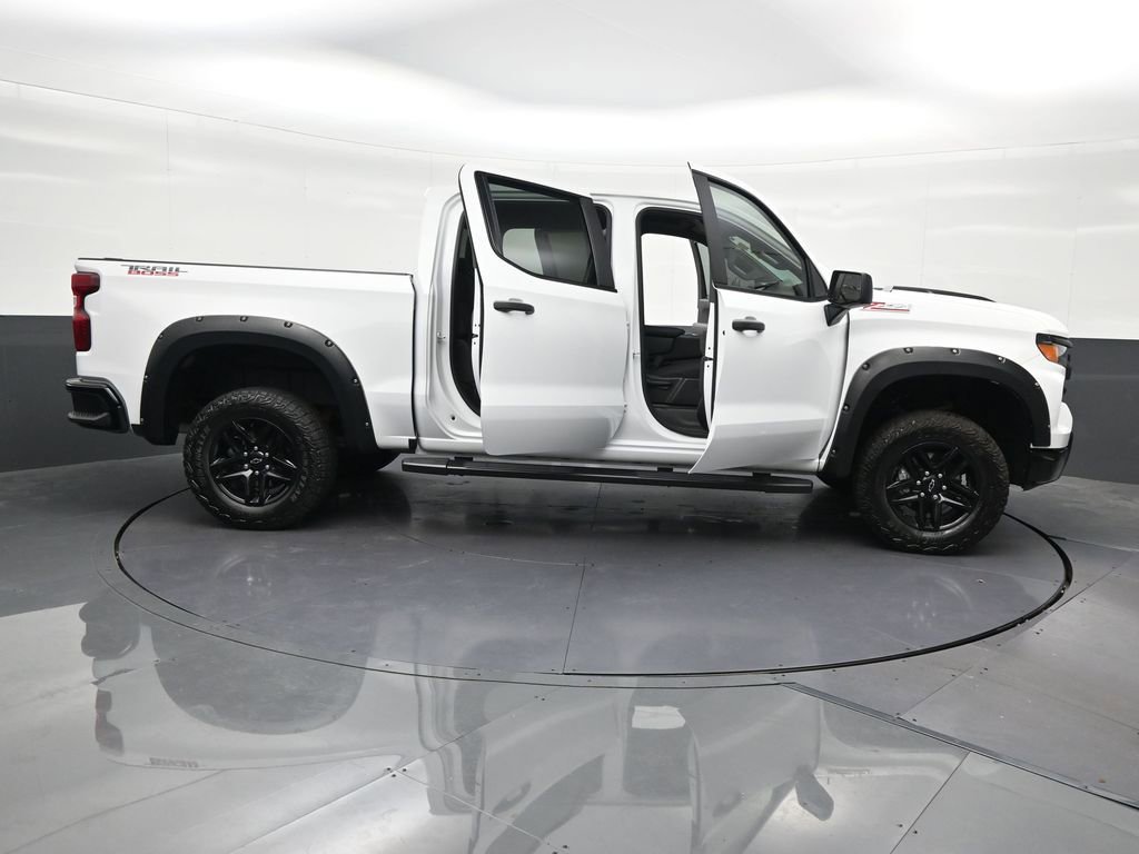 Used 2024 Chevrolet Silverado 1500 Custom Trail Boss AWD/4WD image 32