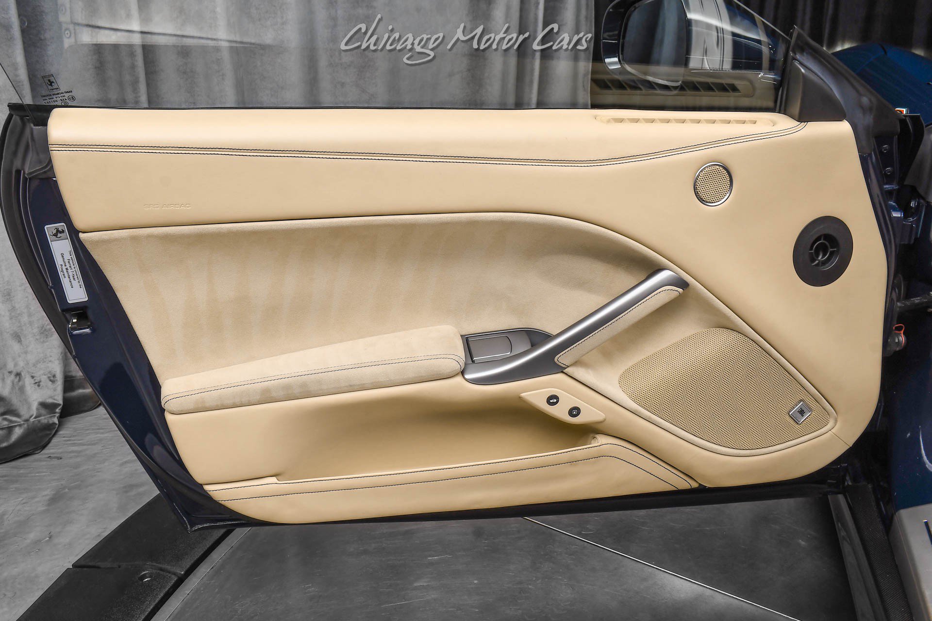 Used 2015 Ferrari F12 Berlinetta RWD image 32