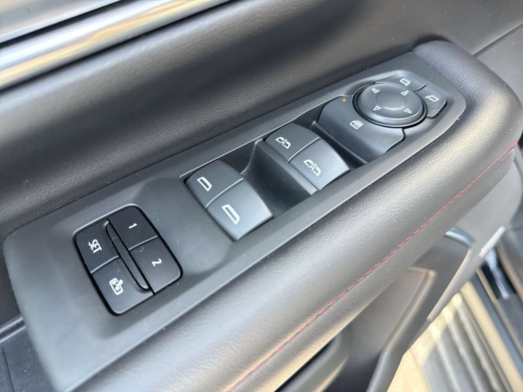 Used 2021 Chevrolet Tahoe RST AWD/4WD image 13