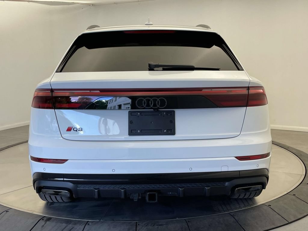 Certified 2025 Audi Q8 Prestige AWD/4WD image 6