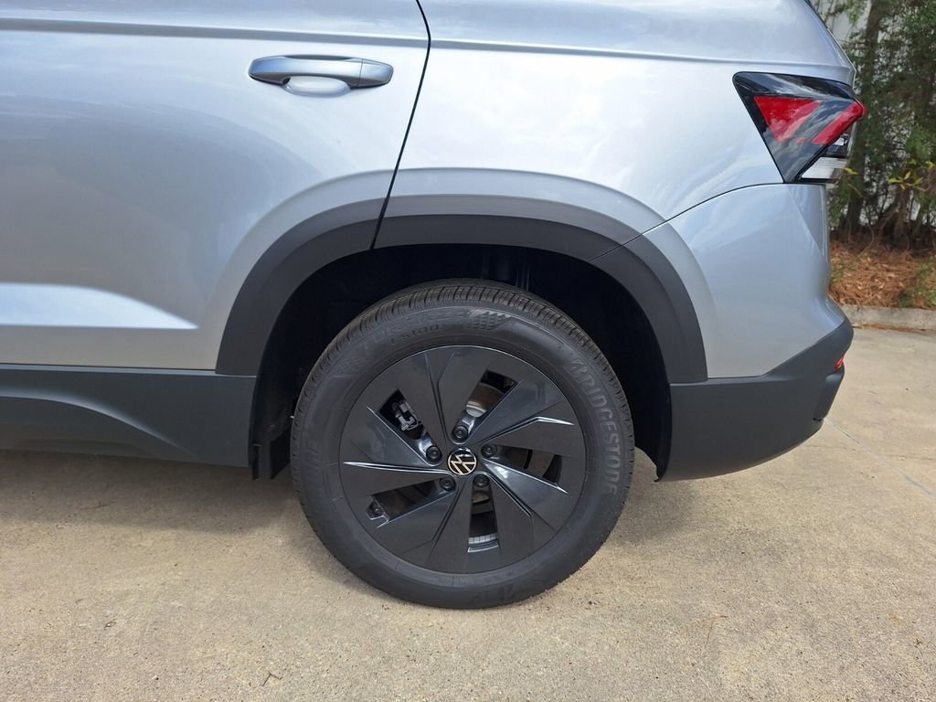 New 2026 Volkswagen Taos S image 21