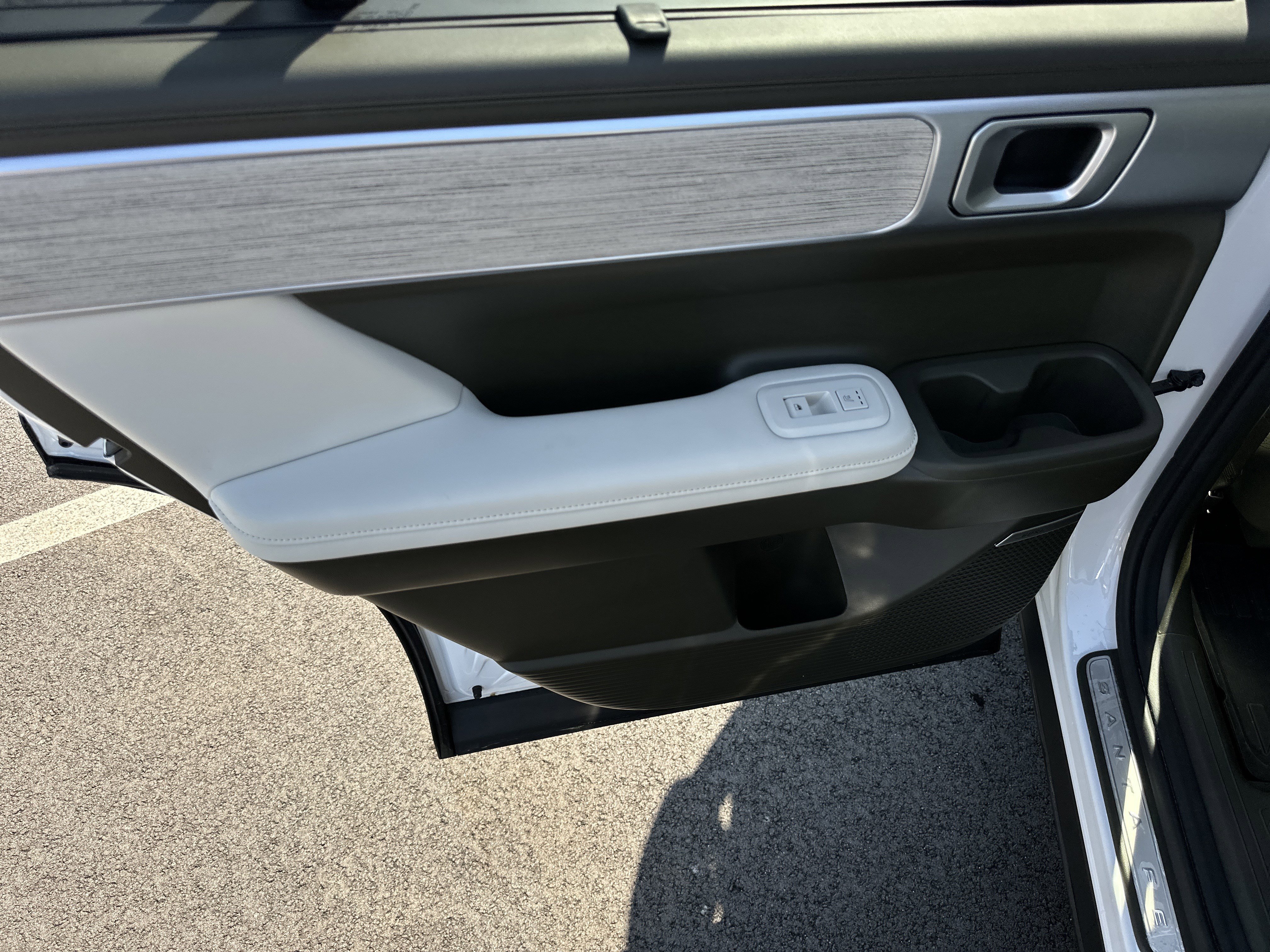 Used 2025 Hyundai Santa Fe Calligraphy image 23