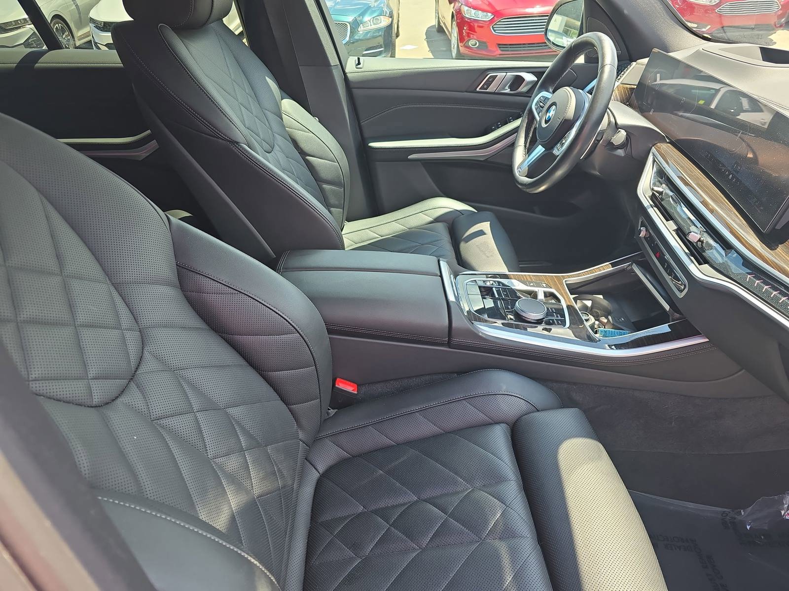 Used 2024 BMW X5 xDrive40i w/ M Sport Package AWD/4WD image 10