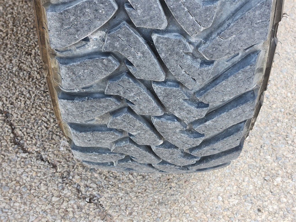 Used 2024 Chevrolet Silverado 1500 ZR2 w/ Technology Package image 11