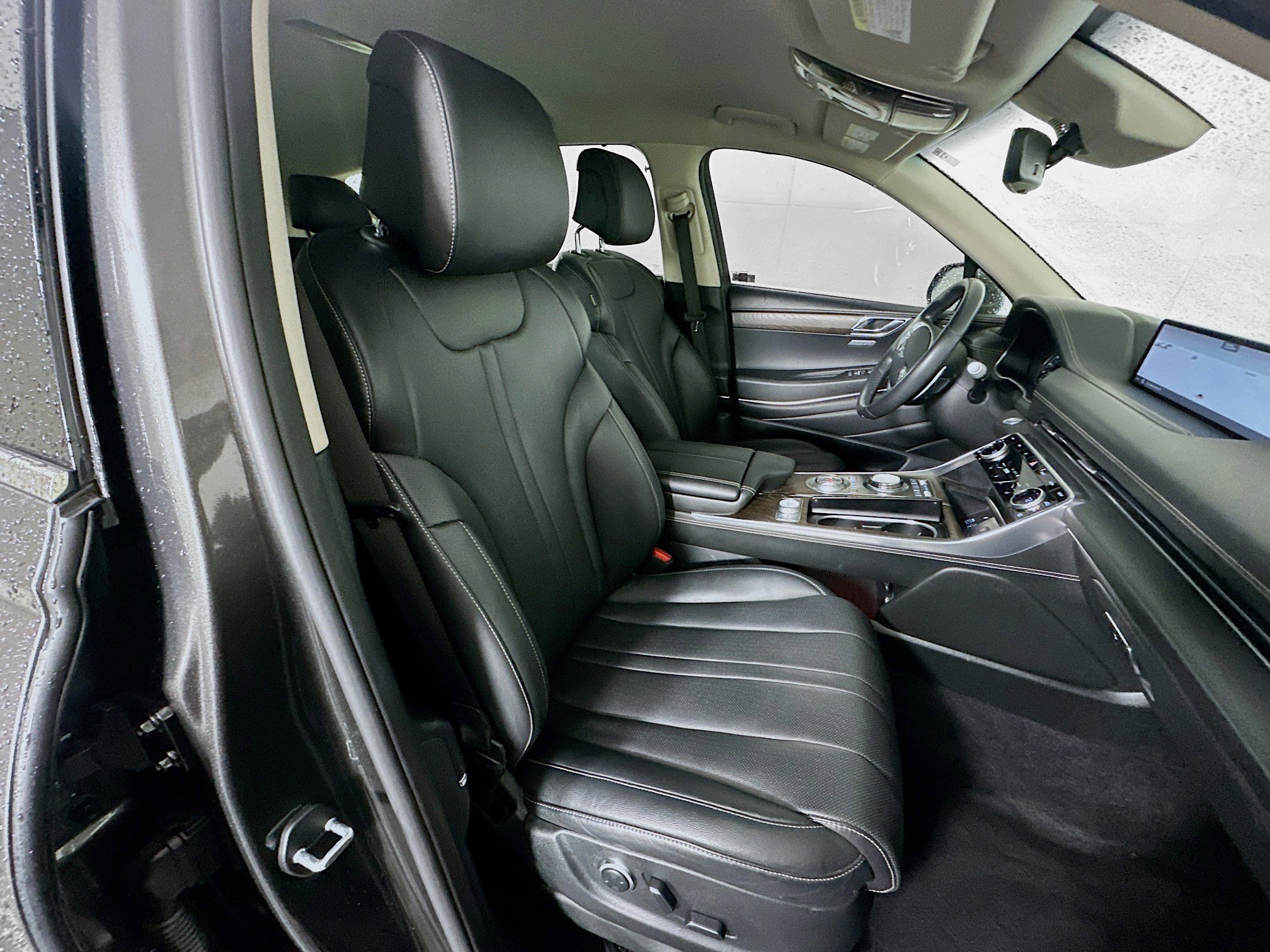 Used 2024 Genesis GV80 2.5T image 31