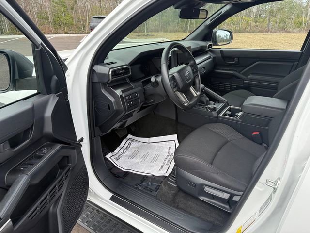 Used 2025 Toyota 4Runner SR5 AWD/4WD image 3