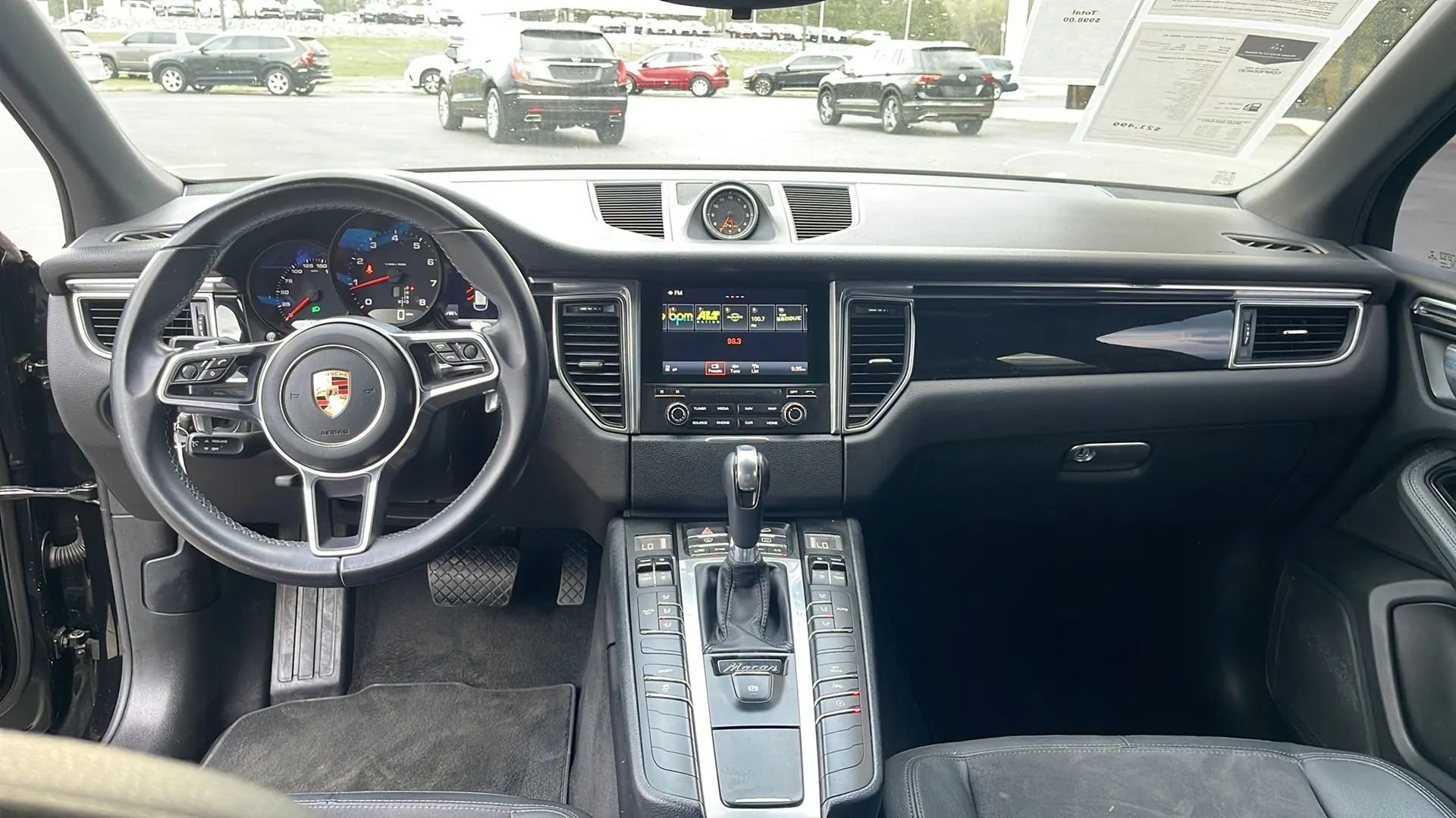 Used 2017 Porsche Macan image 20