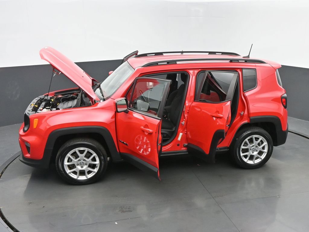 Used 2020 Jeep Renegade Latitude w/ Cold Weather Group AWD/4WD image 60