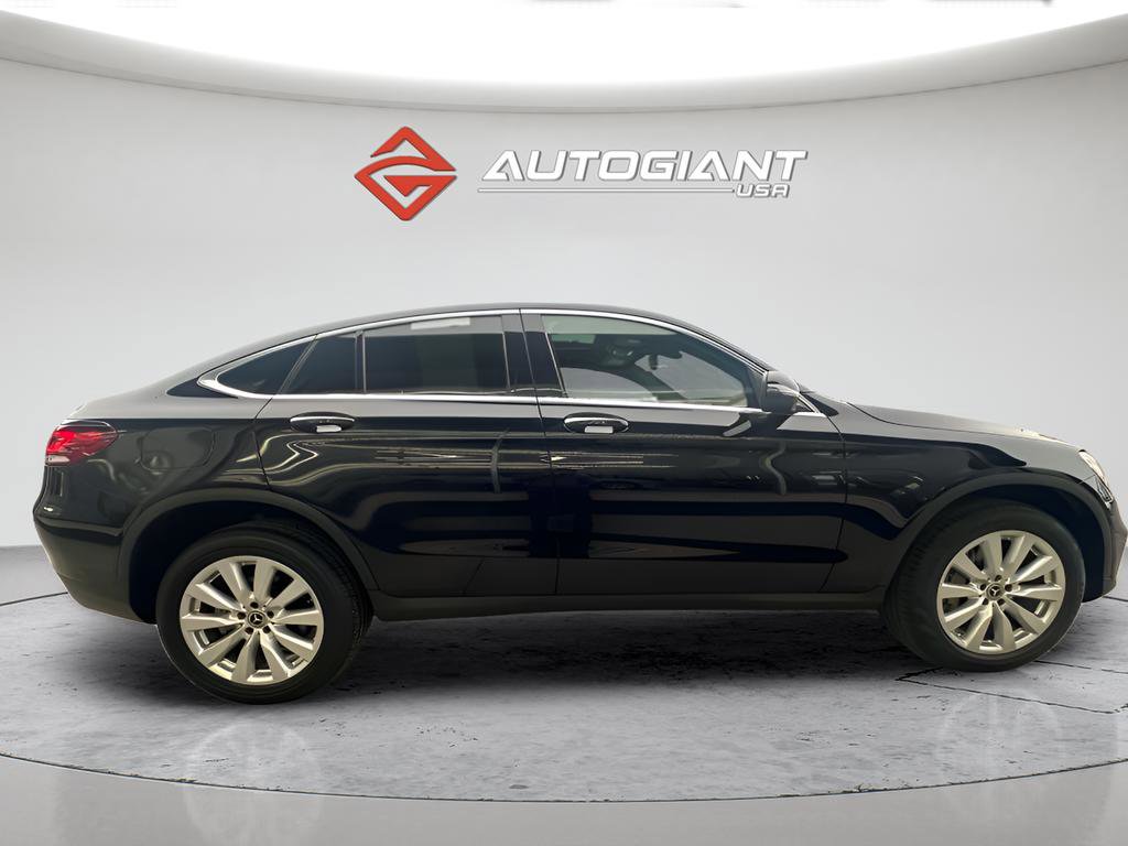 Used 2020 Mercedes-Benz GLC 300 4MATIC Coupe image 9