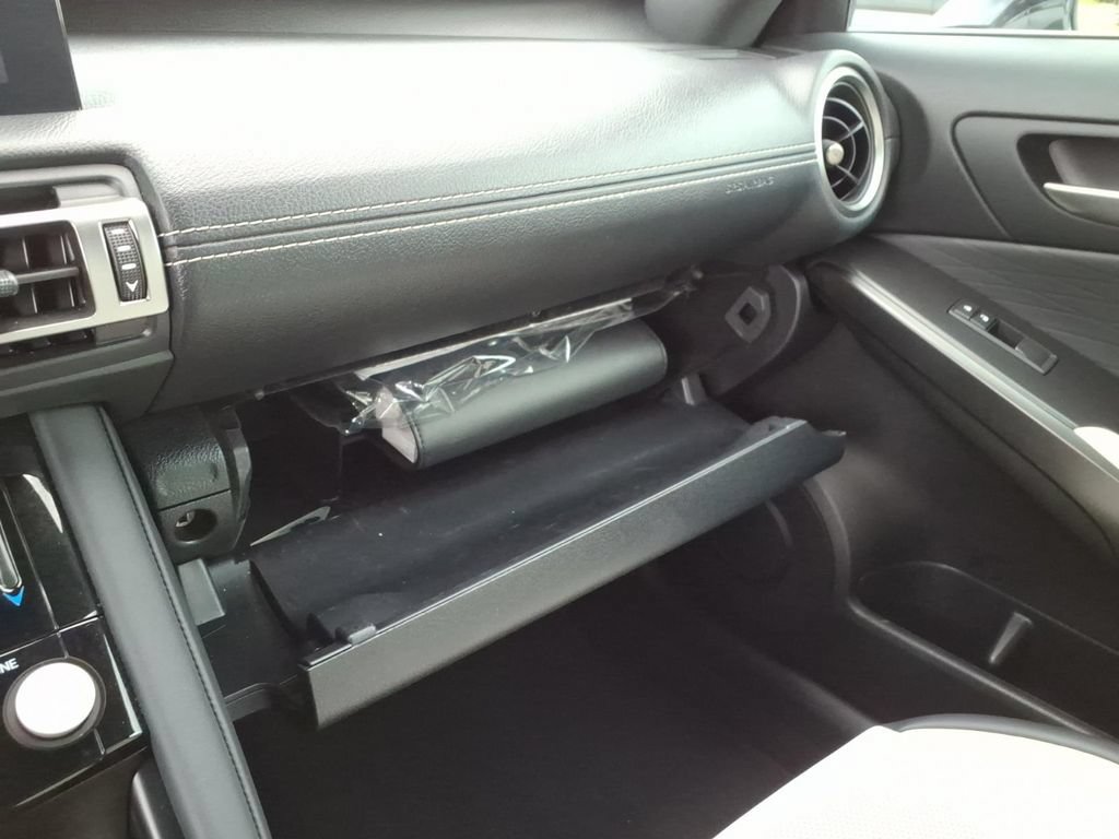 Used 2021 Lexus IS 350 F Sport RWD image 33