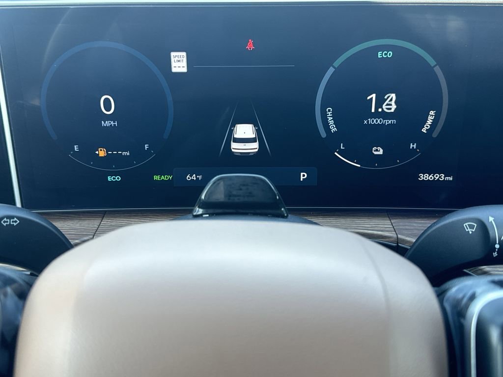 Used 2025 Hyundai Santa Fe Limited image 25