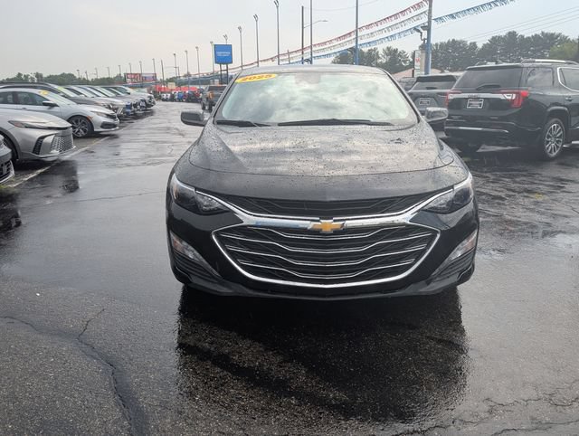 Used 2025 Chevrolet Malibu LT FWD video 2