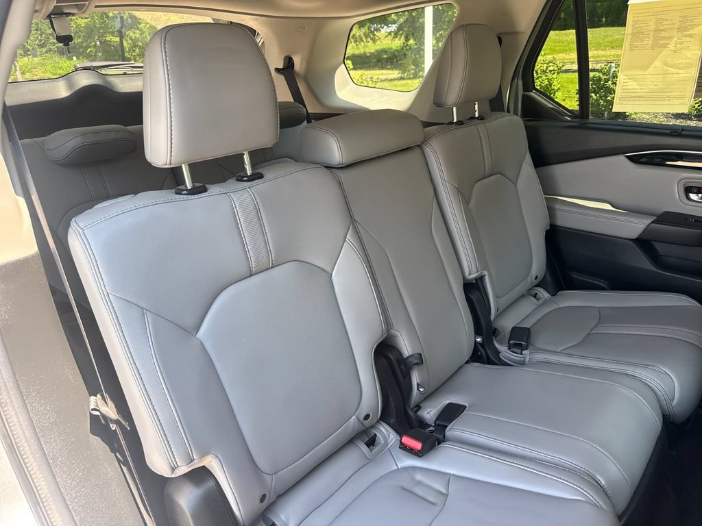 Certified 2024 Honda Pilot EX-L image 34