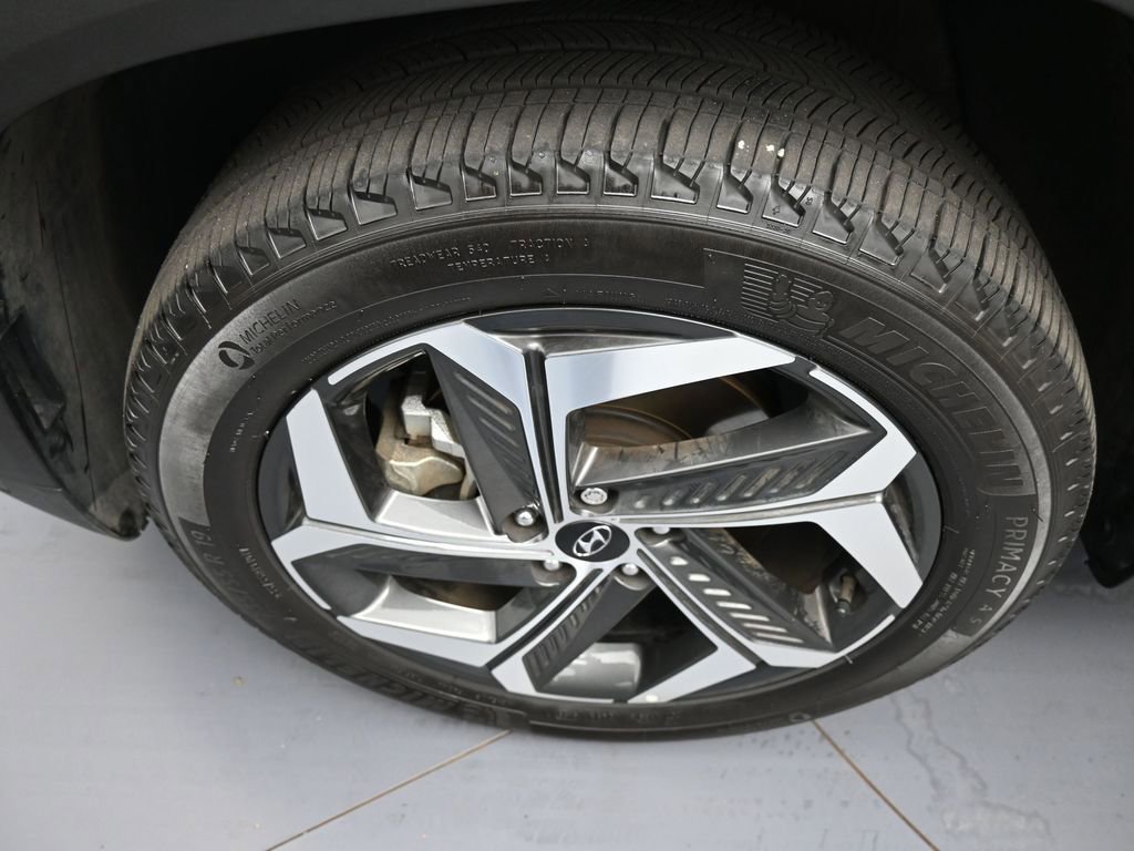 Certified 2023 Hyundai Tucson Limited AWD/4WD image 14