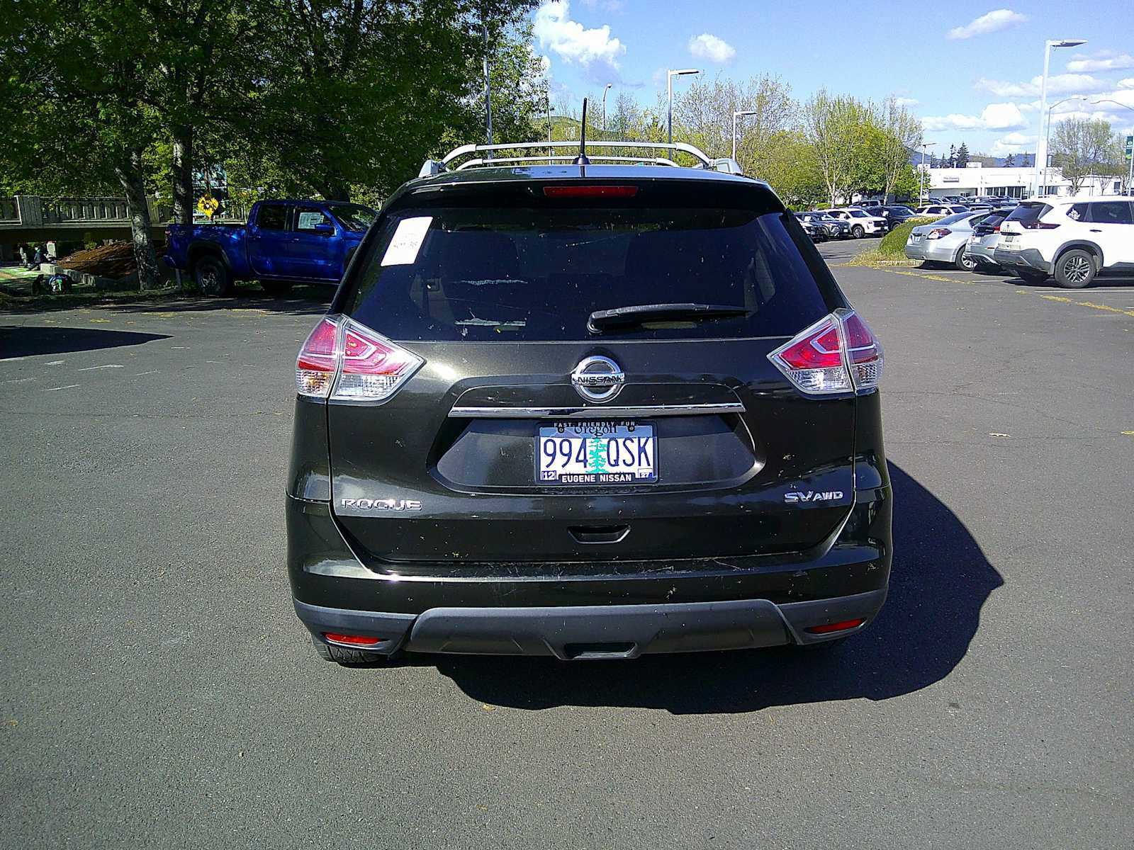 Used 2015 Nissan Rogue SV w/ SV Family Package AWD/4WD image 4